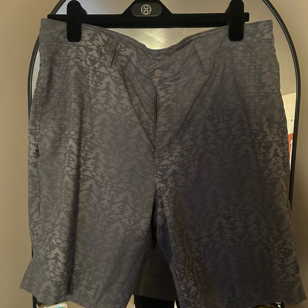 Alpine Design Gray Flat Front Shorts with Textured Fabric